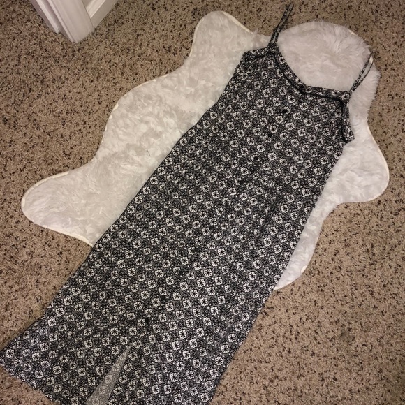 H&M Dresses & Skirts - Cutest hipster dress ✨